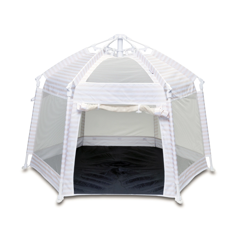 Billie PlayPop in white mesh with a dark interior